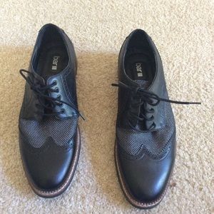 Bar III Monte wing tip shoes